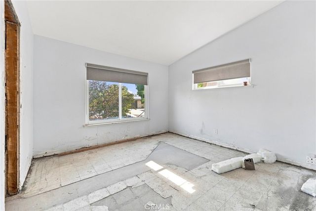 24222 Caris, Woodland Hills, CA 91367