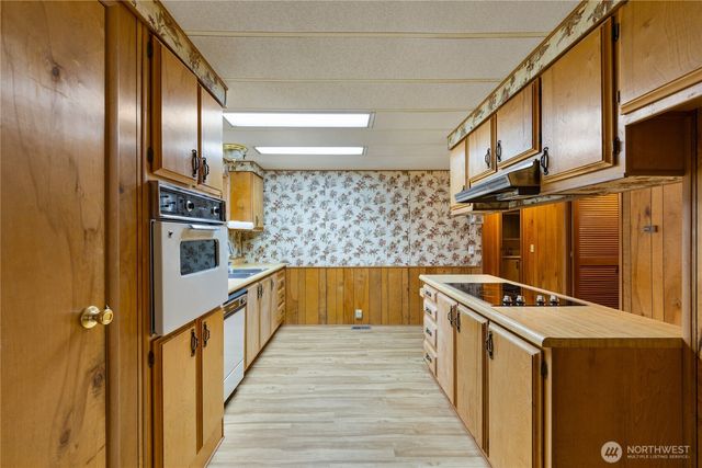 802 Hazzle Court, Coupeville, WA 98239