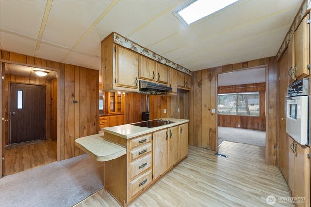 802 Hazzle Court, Coupeville, WA 98239