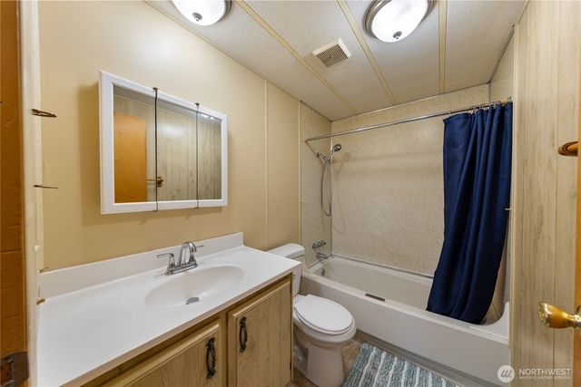 802 Hazzle Court, Coupeville, WA 98239