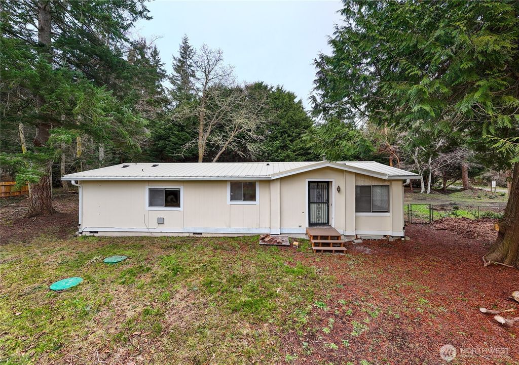 802 Hazzle Court, Coupeville, WA 98239