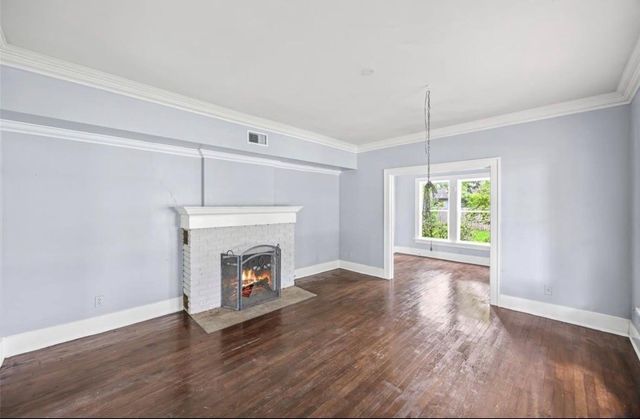 212 W Alabama Street, Wharton, TX 77488