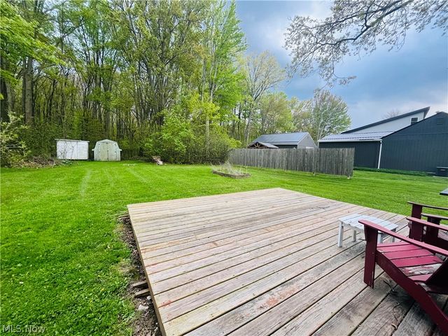 4448 Lake Drive N, Geneva, OH 44041