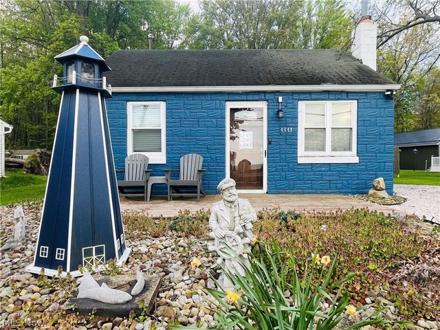 4448 Lake Drive N, Geneva, OH 44041