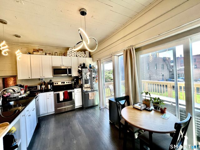 546 Chapel Street 2, New Haven, CT 06511