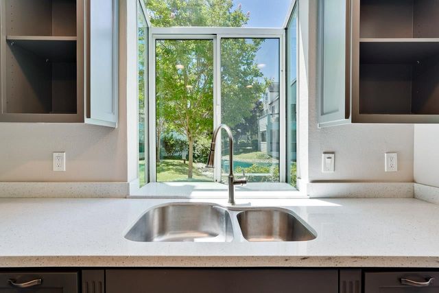 103 Chelsea Way, Redwood City, CA 94061