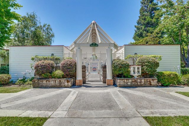 103 Chelsea Way, Redwood City, CA 94061