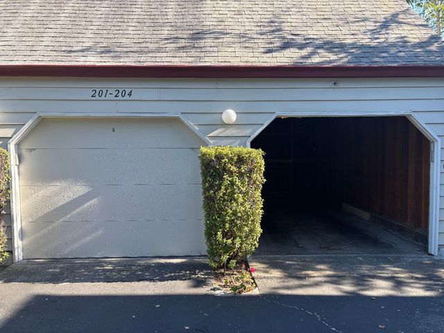 103 Chelsea Way, Redwood City, CA 94061