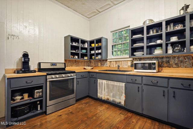 1325 Harrison Road, Gulfport, MS 39507