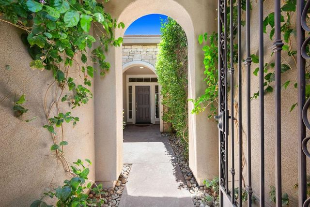 81473 Golden Poppy Way, La Quinta, CA 92253