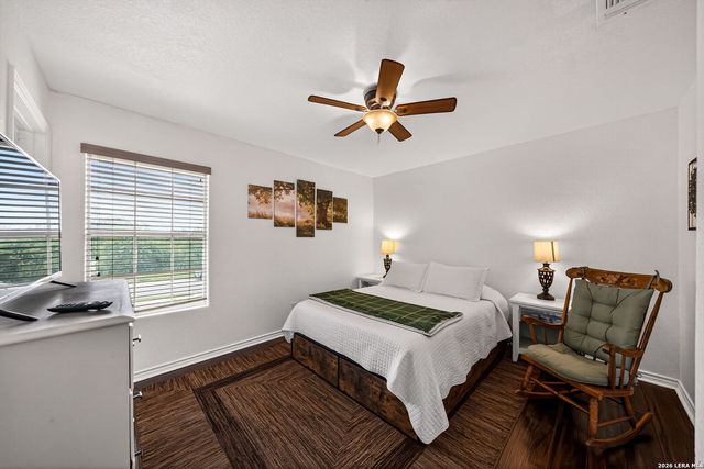 515 W CRESTLINE DR, San Antonio, TX 78228