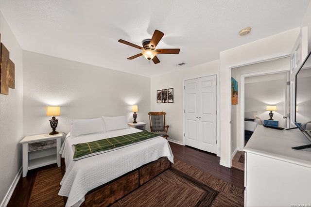 515 W CRESTLINE DR, San Antonio, TX 78228