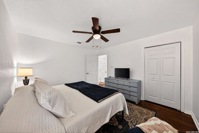 515 W CRESTLINE DR, San Antonio, TX 78228