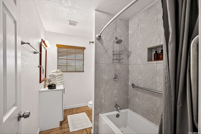 515 W CRESTLINE DR, San Antonio, TX 78228