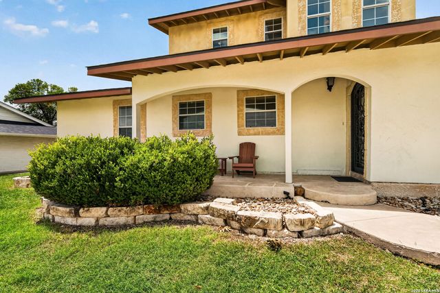 515 W CRESTLINE DR, San Antonio, TX 78228