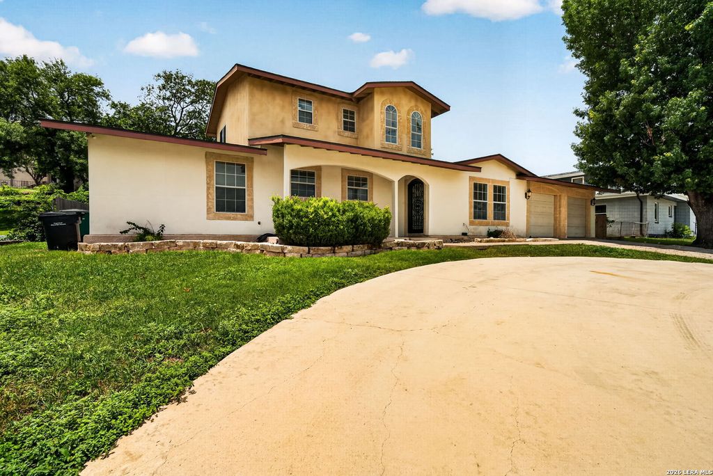515 W CRESTLINE DR, San Antonio, TX 78228