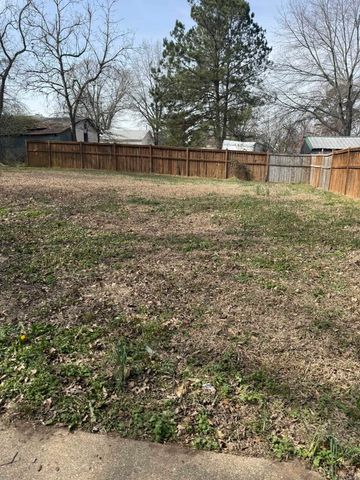 519 N 5th Street, Nashville, AR 71852