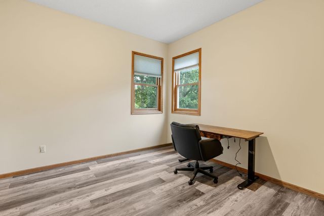 547 Abbey Way, Mendota Heights, MN 55120