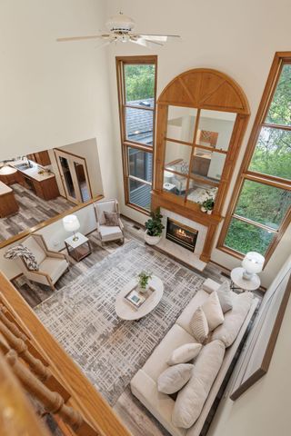 547 Abbey Way, Mendota Heights, MN 55120