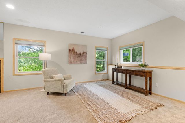 547 Abbey Way, Mendota Heights, MN 55120