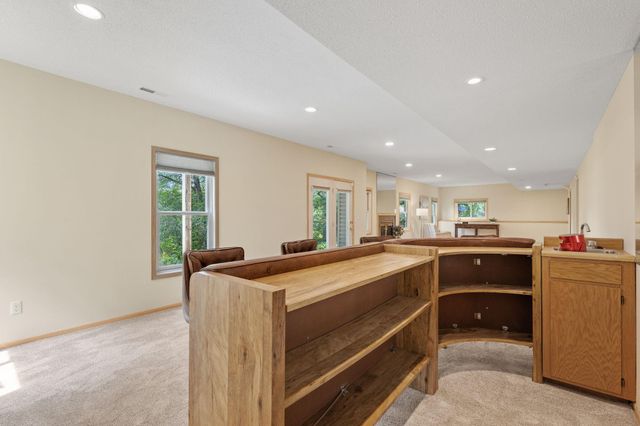 547 Abbey Way, Mendota Heights, MN 55120