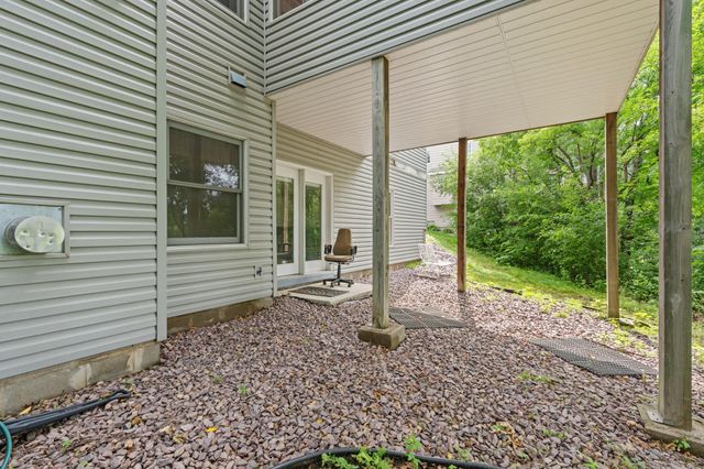 547 Abbey Way, Mendota Heights, MN 55120