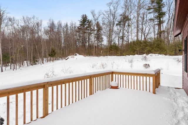 275 Crawford Rd, Oakham, MA 01068