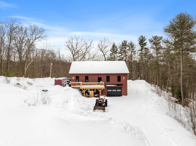 275 Crawford Rd, Oakham, MA 01068