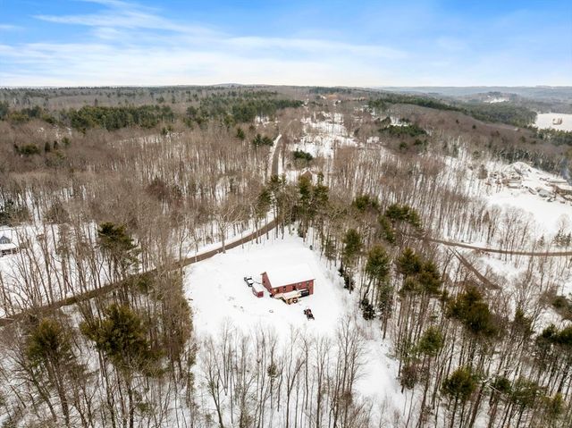 275 Crawford Rd, Oakham, MA 01068