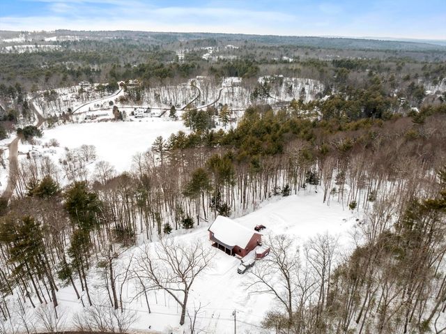 275 Crawford Rd, Oakham, MA 01068