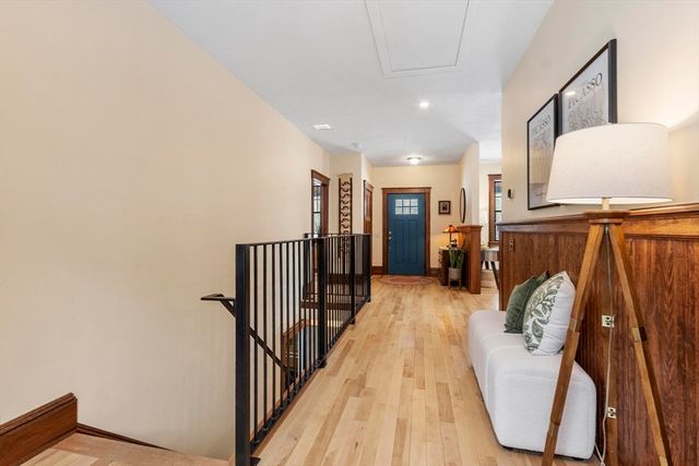 275 Crawford Rd, Oakham, MA 01068