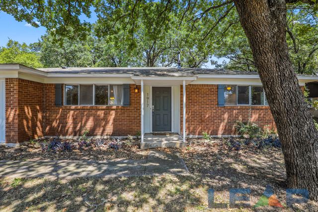 1917 Jacqueline Drive, Denton, TX 76205