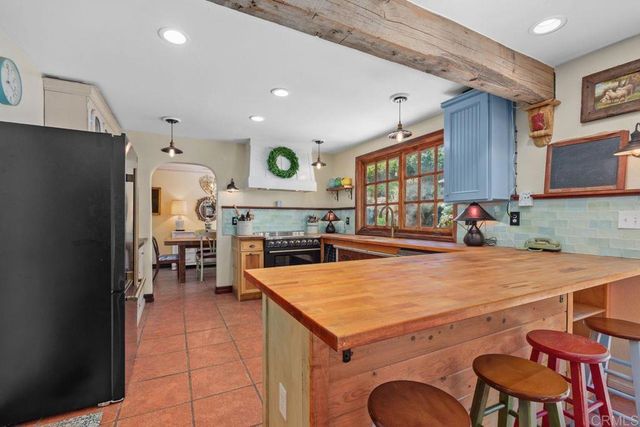 345 Osborne Street, Vista, CA 92084