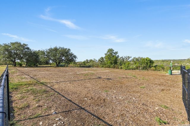 154 BUTTERCUP ALY, San Antonio, TX 78253