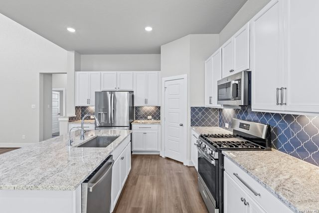 154 BUTTERCUP ALY, San Antonio, TX 78253