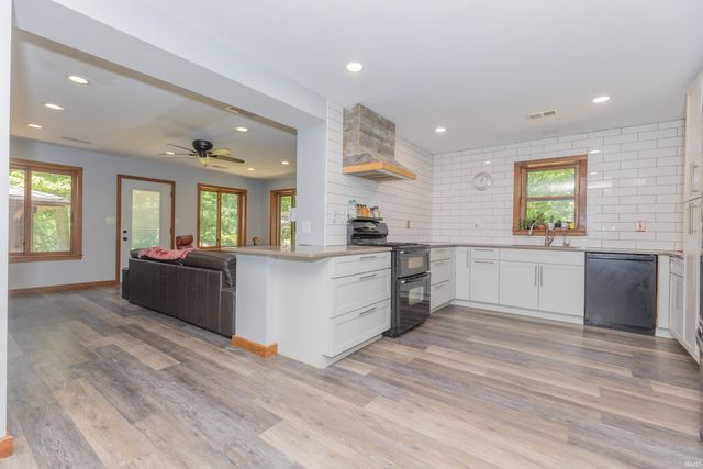 6214 Overpass Road, Mount Vernon, IN 47620