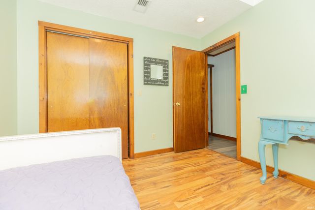 6214 Overpass Road, Mount Vernon, IN 47620