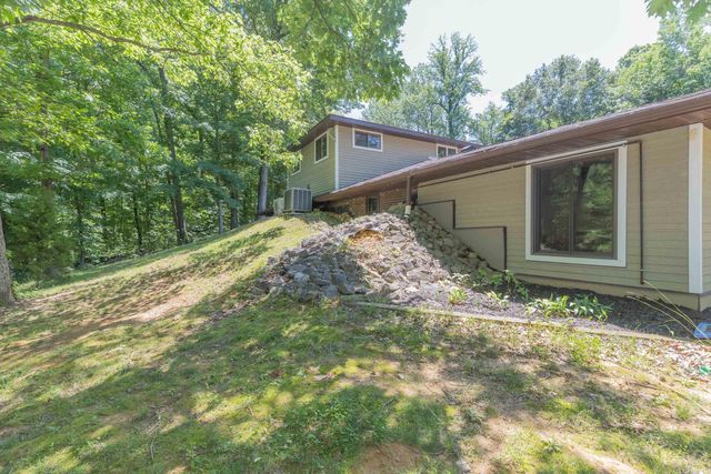 6214 Overpass Road, Mount Vernon, IN 47620