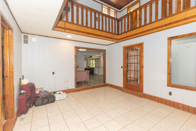 6214 Overpass Road, Mount Vernon, IN 47620
