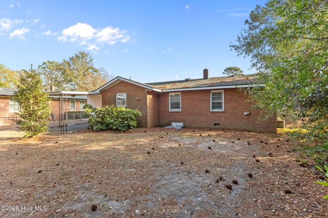 3722 Sandra Drive, Fayetteville, NC 28304