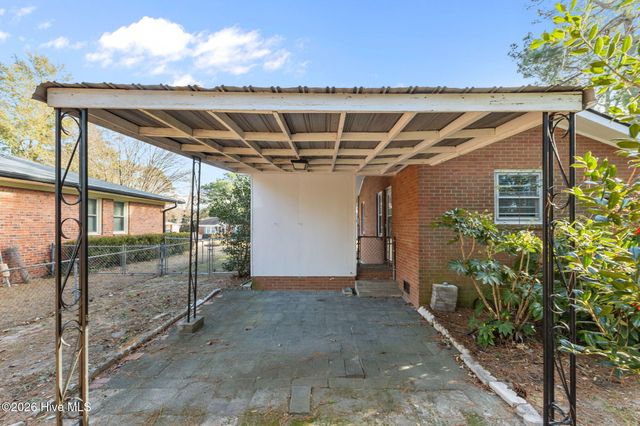 3722 Sandra Drive, Fayetteville, NC 28304