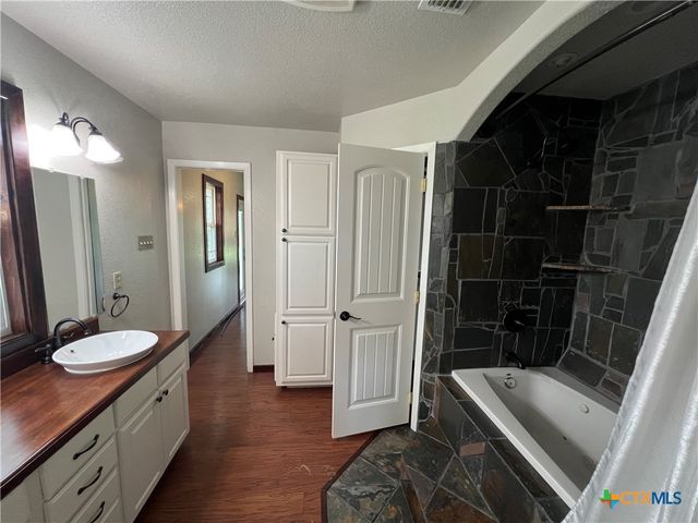 2955 E Amity Road, Belton, TX 76513