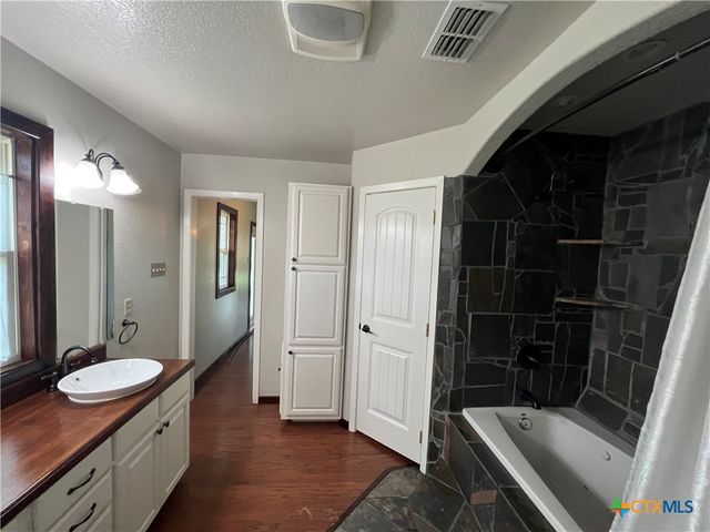 2955 E Amity Road, Belton, TX 76513