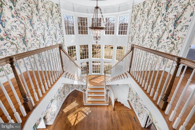 1205 TOWLSTON RD, Great Falls, VA 22066