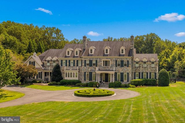 1205 TOWLSTON RD, Great Falls, VA 22066