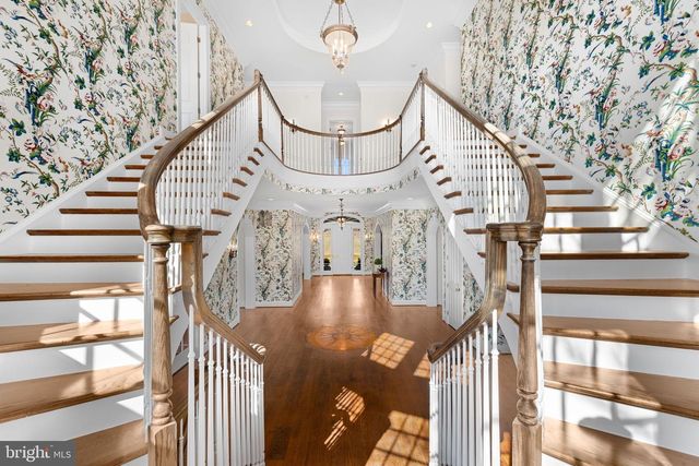 1205 TOWLSTON RD, Great Falls, VA 22066