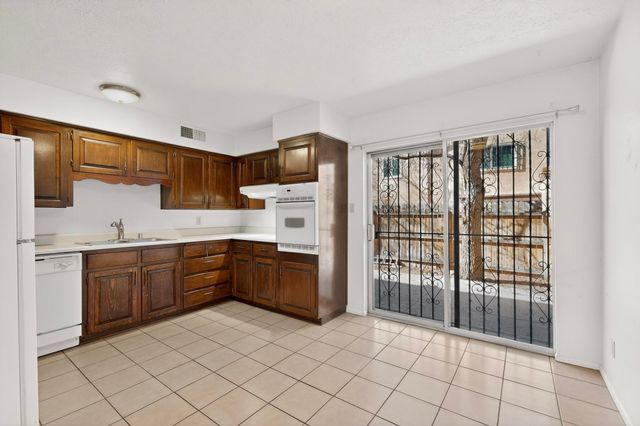 3406 Indian School Road NE A, Albuquerque, NM 87106