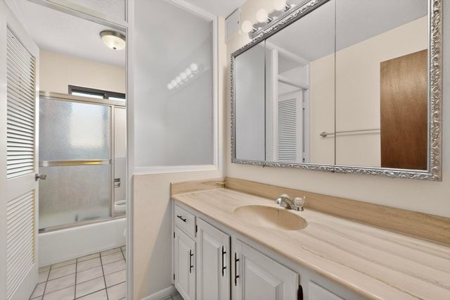 3406 Indian School Road NE A, Albuquerque, NM 87106