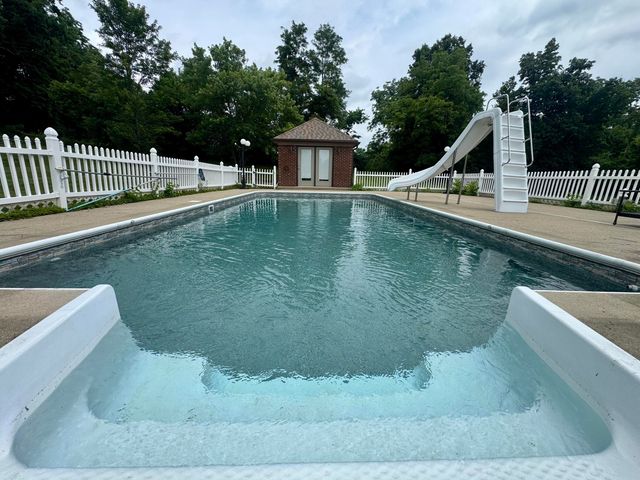 817 RIDGEFIELD Road, Richmond, KY 40475