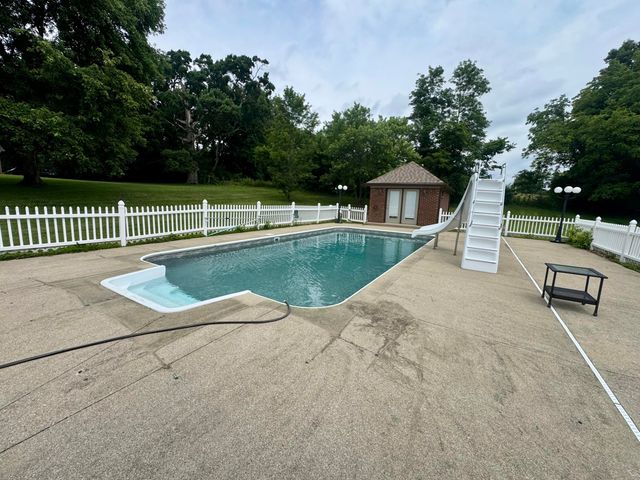 817 RIDGEFIELD Road, Richmond, KY 40475